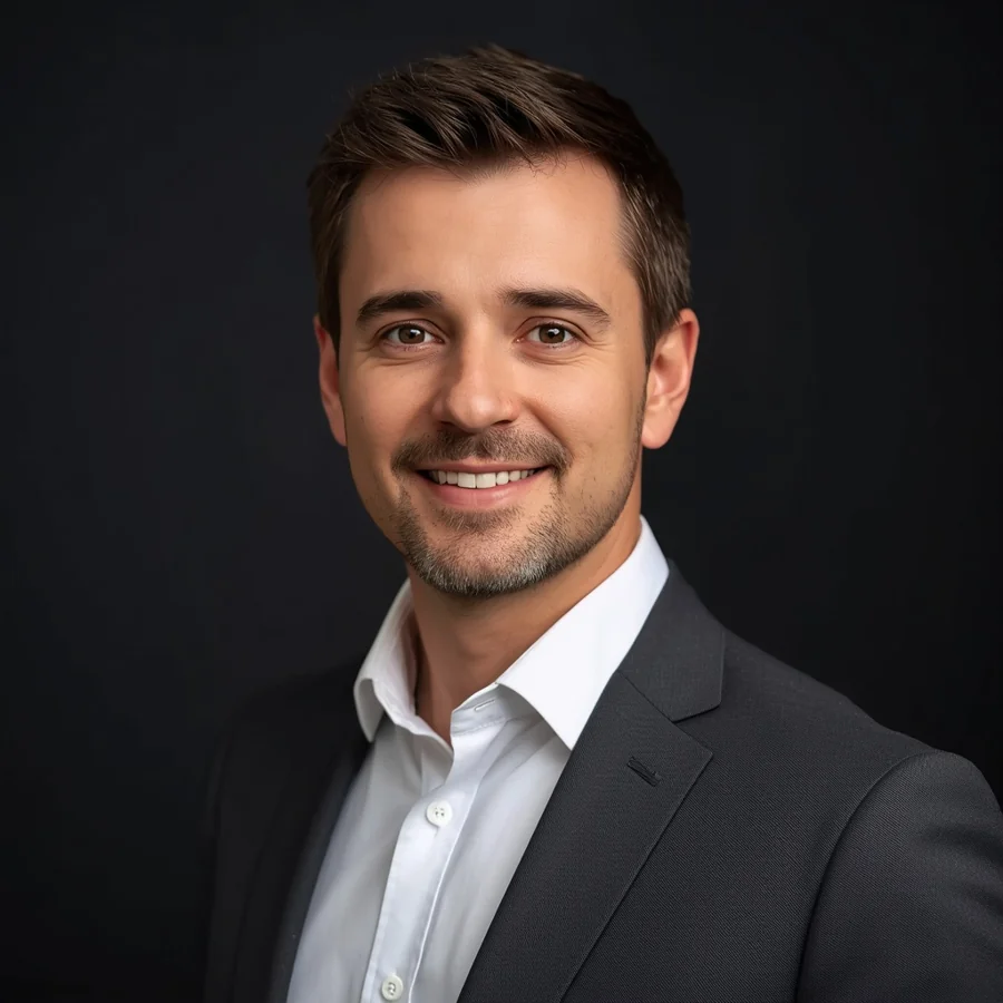 Foto de Tiago Almeida, analista de casinos online